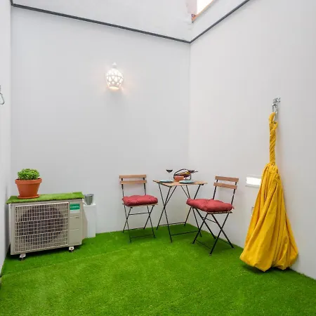 Coxim - Com Pátio Em Pleno Coração De *