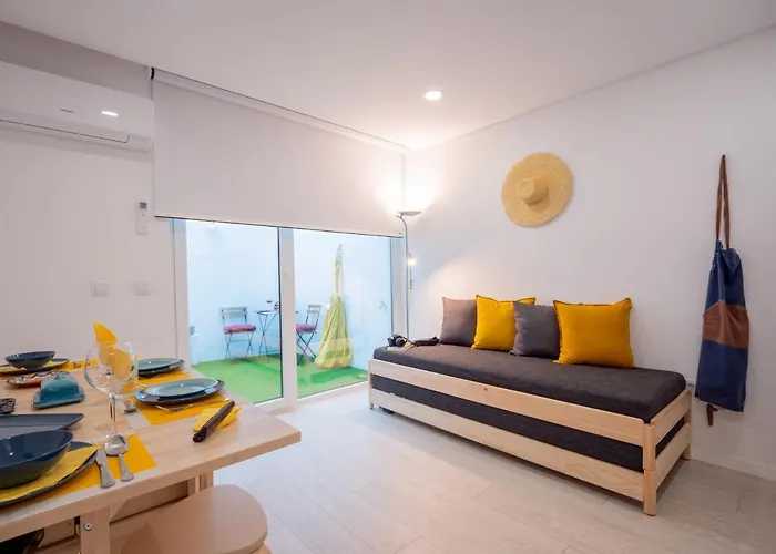 Coxim - Com Patio Em Pleno Coracao De 公寓